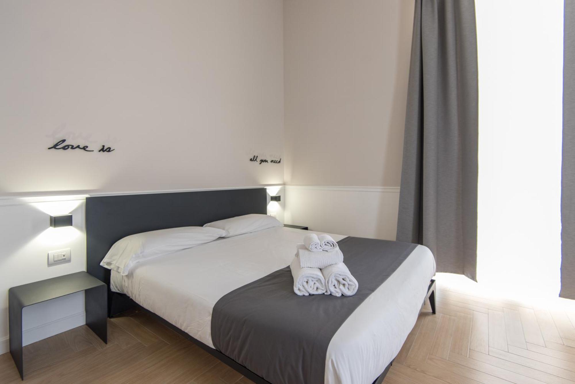 Five Boutique Rooms Неаполь Экстерьер фото