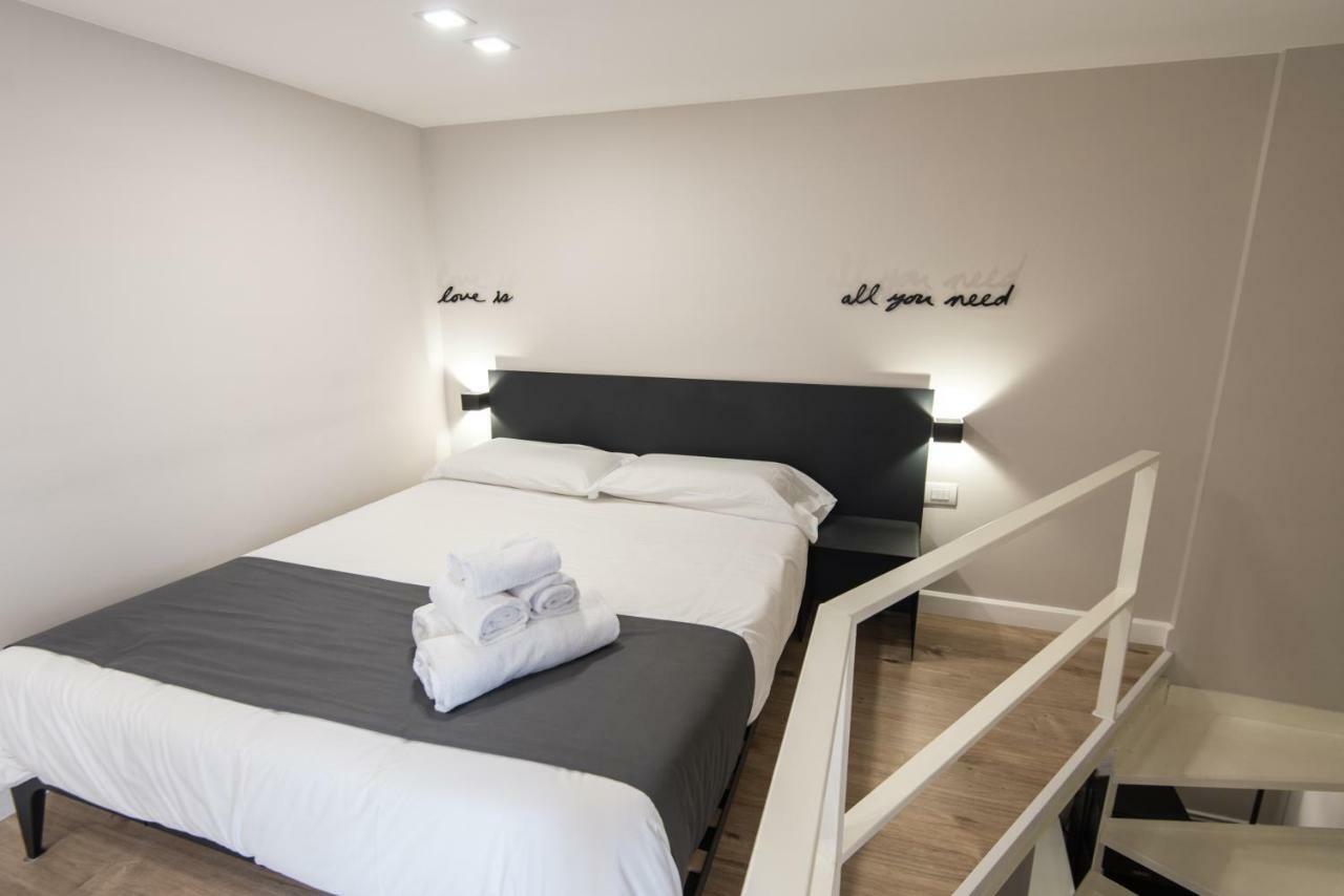 Five Boutique Rooms Неаполь Экстерьер фото