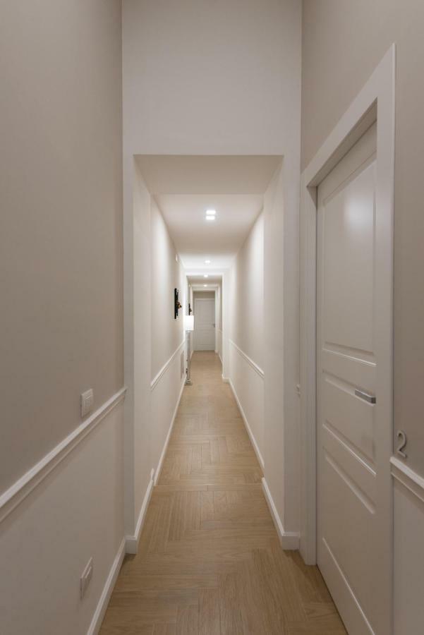 Five Boutique Rooms Неаполь Экстерьер фото