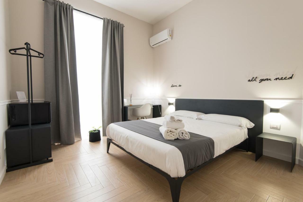 Five Boutique Rooms Неаполь Экстерьер фото