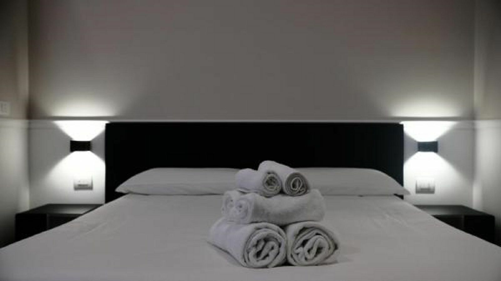 Five Boutique Rooms Неаполь Экстерьер фото